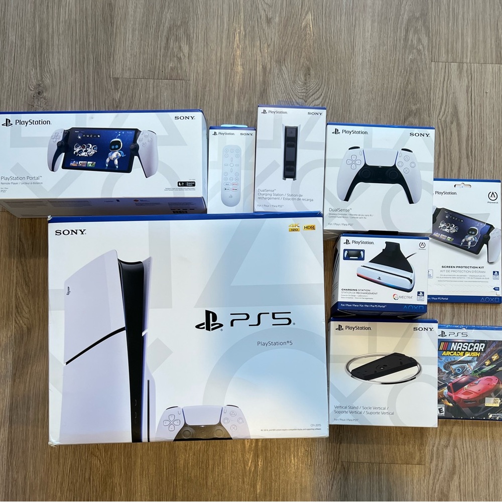 🛑 SOLD Sony PlayStation 5 Slim Console $649.99 (+ $65 CA tax) Accessories Bundle